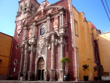 Horarios de misa del Templo El Señor de la Misericordia  en Querétaro